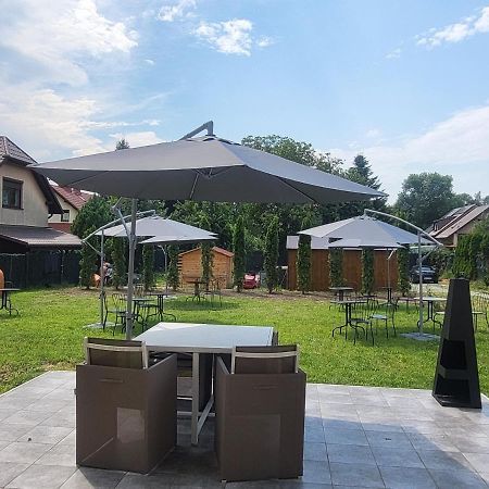 The Castle Suites & Apartment - Free Parking - (Adults Only) Kraków Exteriör bild