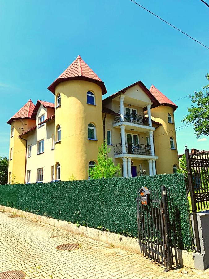 The Castle Suites & Apartment - Free Parking - (Adults Only) Kraków Exteriör bild