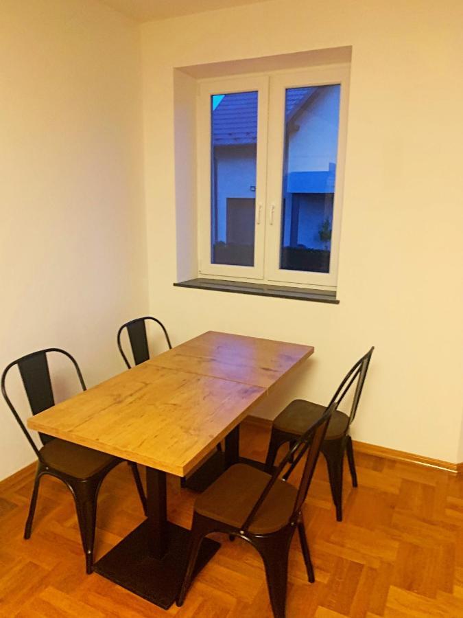 The Castle Suites & Apartment - Free Parking - (Adults Only) Kraków Exteriör bild