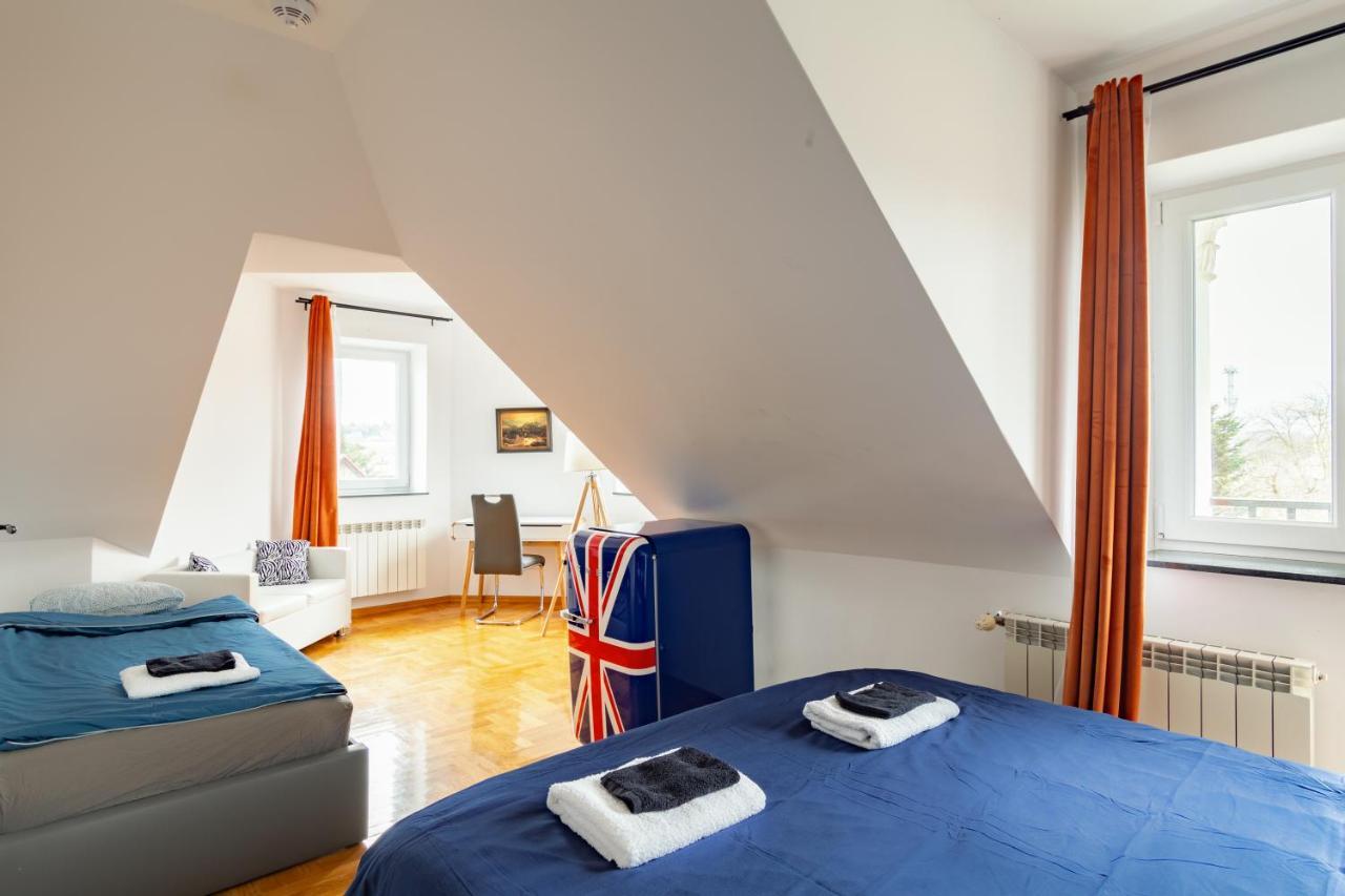 The Castle Suites & Apartment - Free Parking - (Adults Only) Kraków Exteriör bild