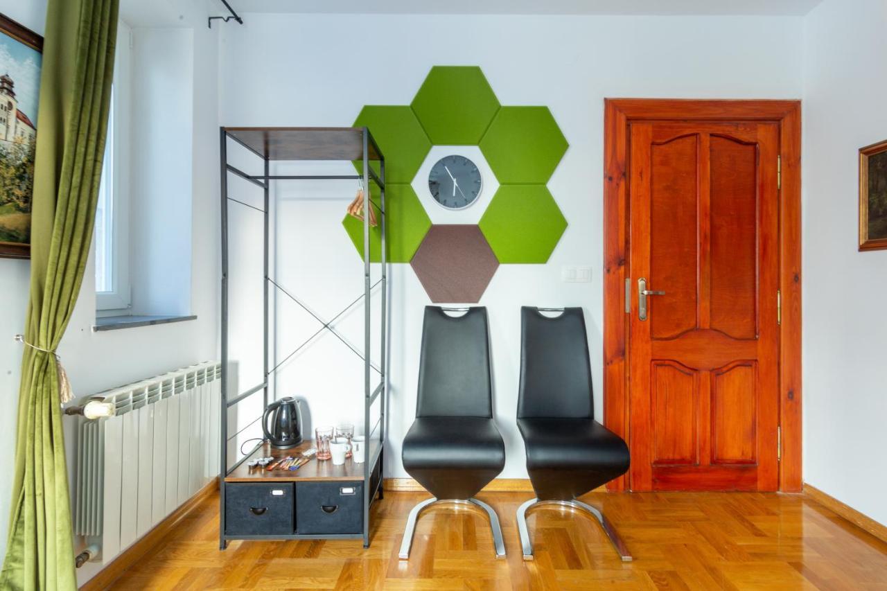 The Castle Suites & Apartment - Free Parking - (Adults Only) Kraków Exteriör bild
