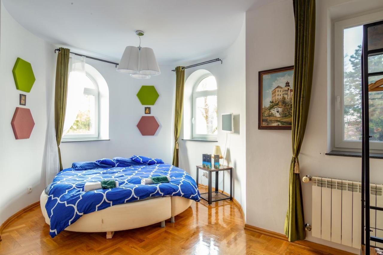 The Castle Suites & Apartment - Free Parking - (Adults Only) Kraków Exteriör bild