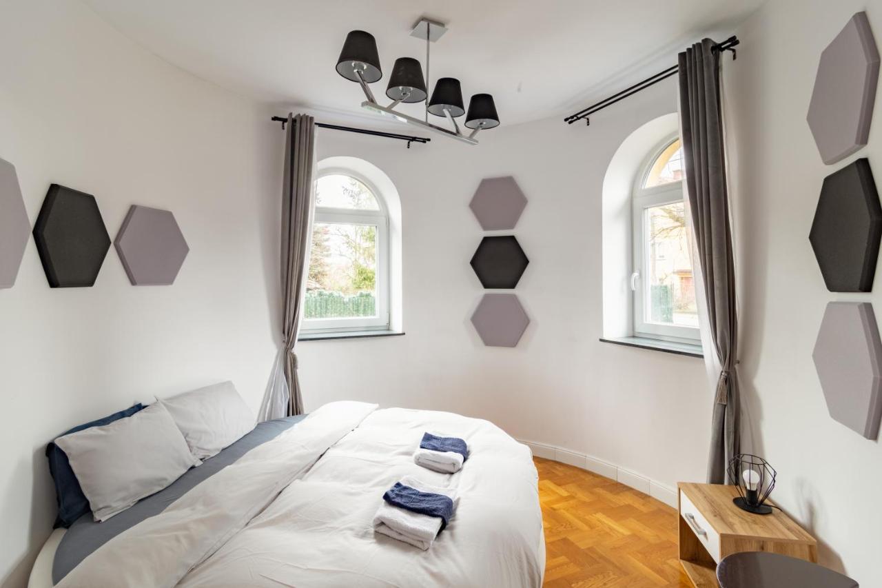 The Castle Suites & Apartment - Free Parking - (Adults Only) Kraków Exteriör bild