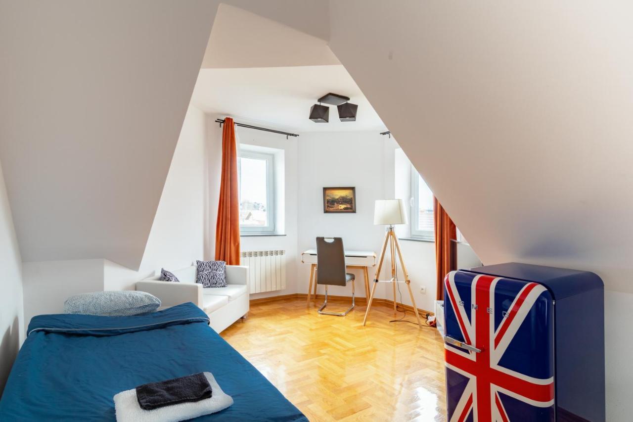 The Castle Suites & Apartment - Free Parking - (Adults Only) Kraków Exteriör bild