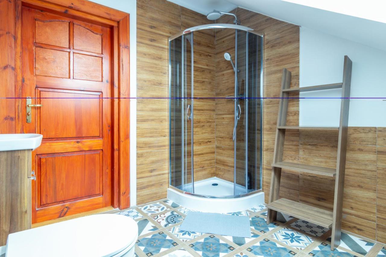 The Castle Suites & Apartment - Free Parking - (Adults Only) Kraków Exteriör bild