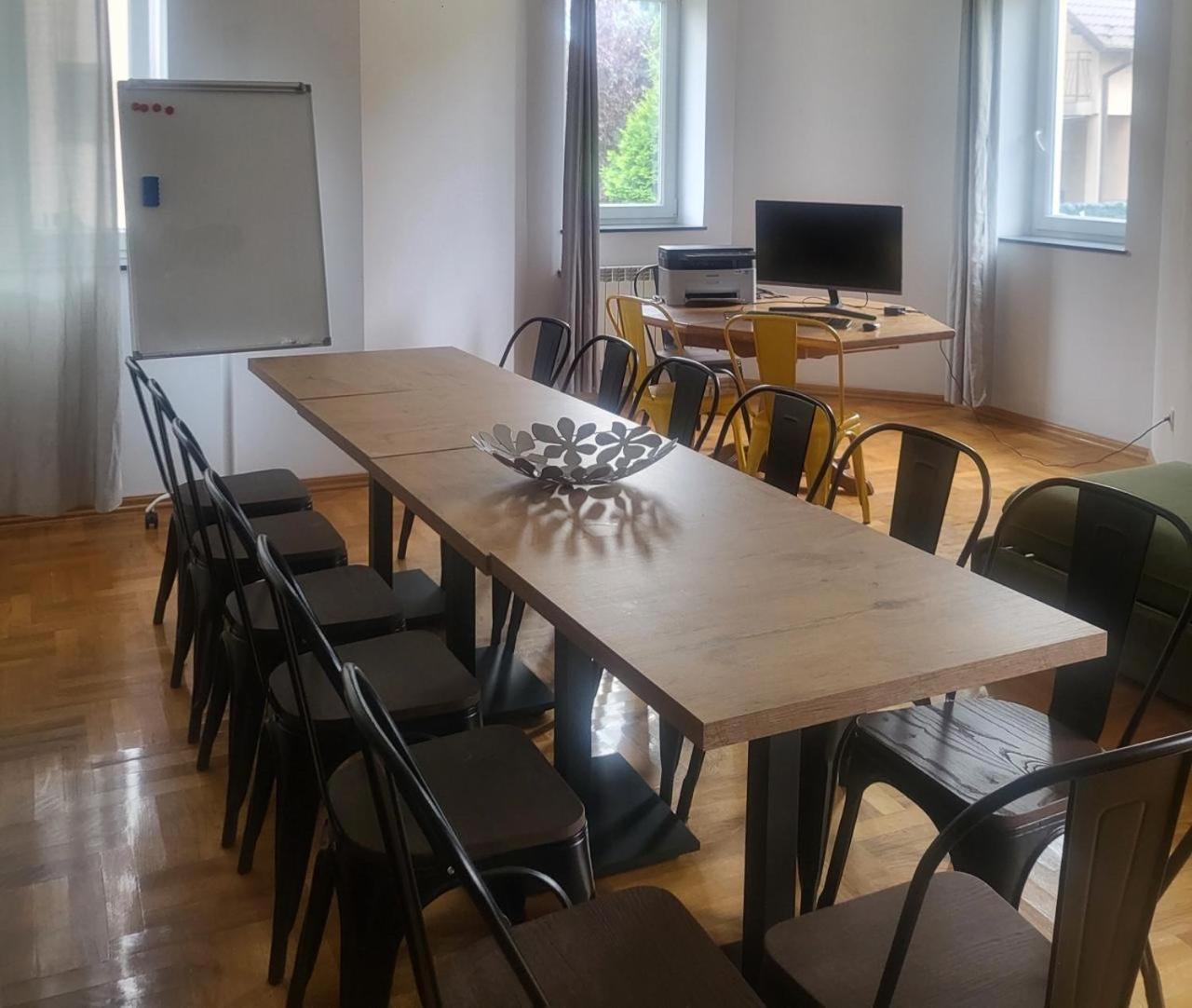 The Castle Suites & Apartment - Free Parking - (Adults Only) Kraków Exteriör bild