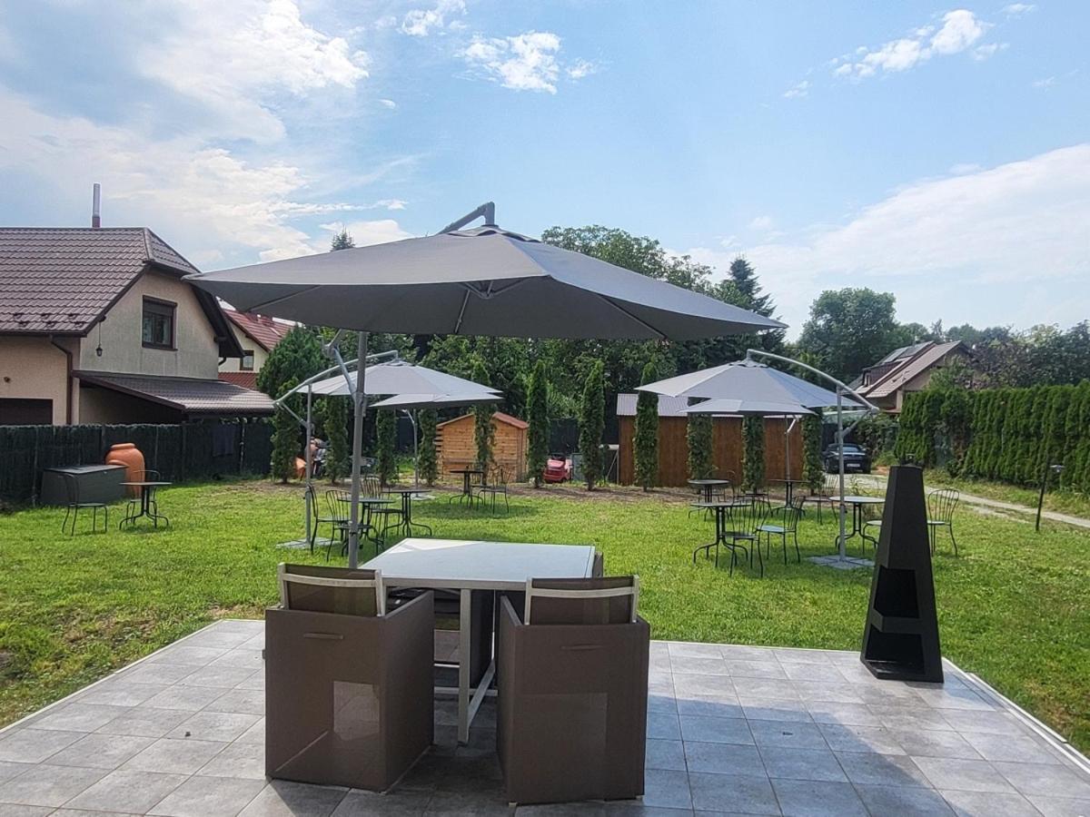 The Castle Suites & Apartment - Free Parking - (Adults Only) Kraków Exteriör bild